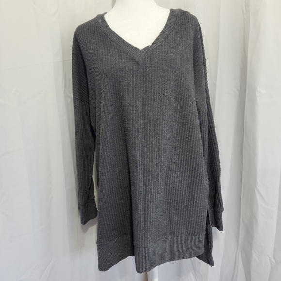 Lildy Size L/XL Solid Waffle Knit Tunic - Picture 2 of 10
